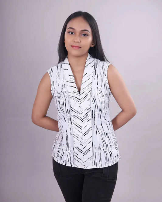 Short Sleeve Black on White Top DLPL