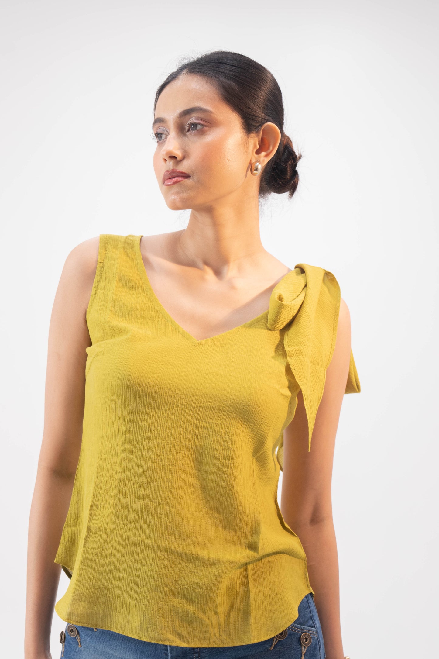Olive Muse Bow top