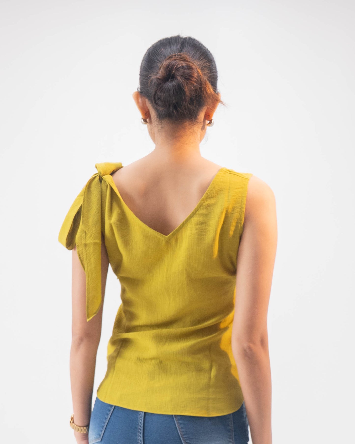Olive Muse Bow top